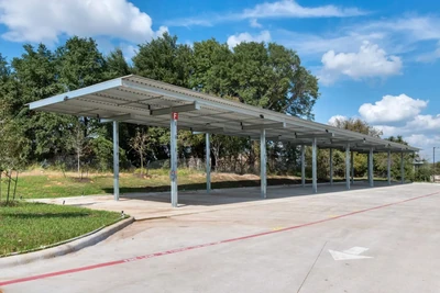 Covered-boat-and-RV-parking